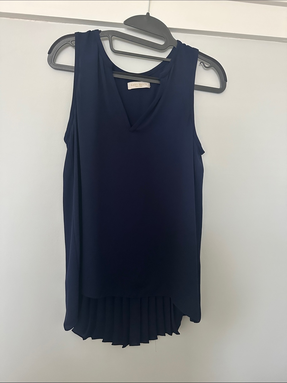 Ramy Brook Navy Sleeveless V-Neck Pleated-Hem Camisole